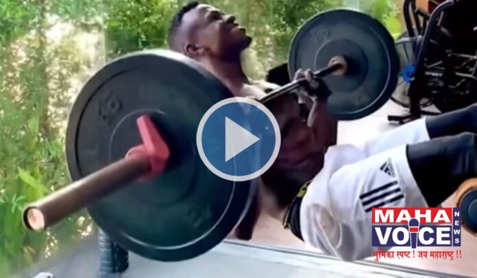 gym Body builder unbelievable strength video